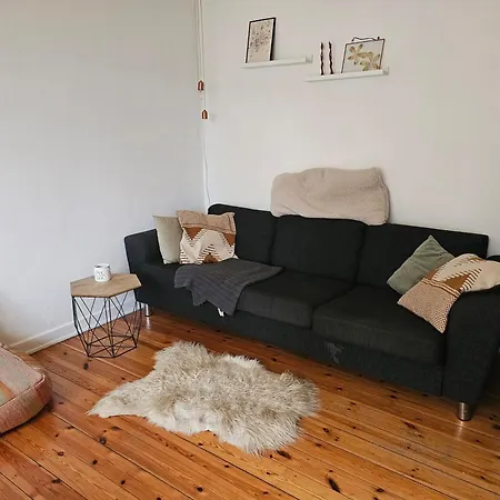 Apartment Oasis *